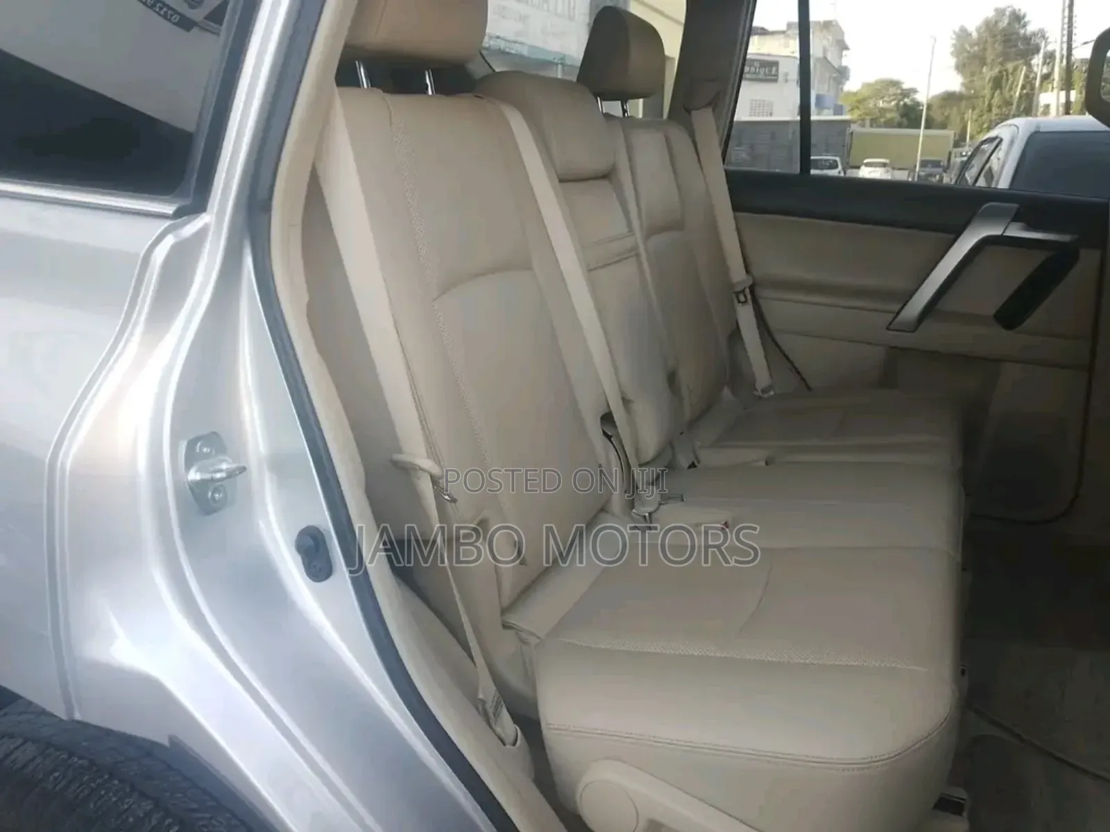 Toyota Land Cruiser Prado 2.8 2019 Silver