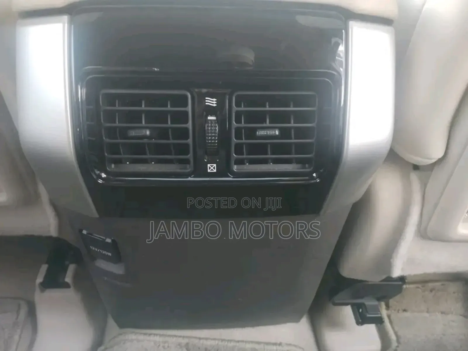 Toyota Land Cruiser Prado 2.8 2019 Silver