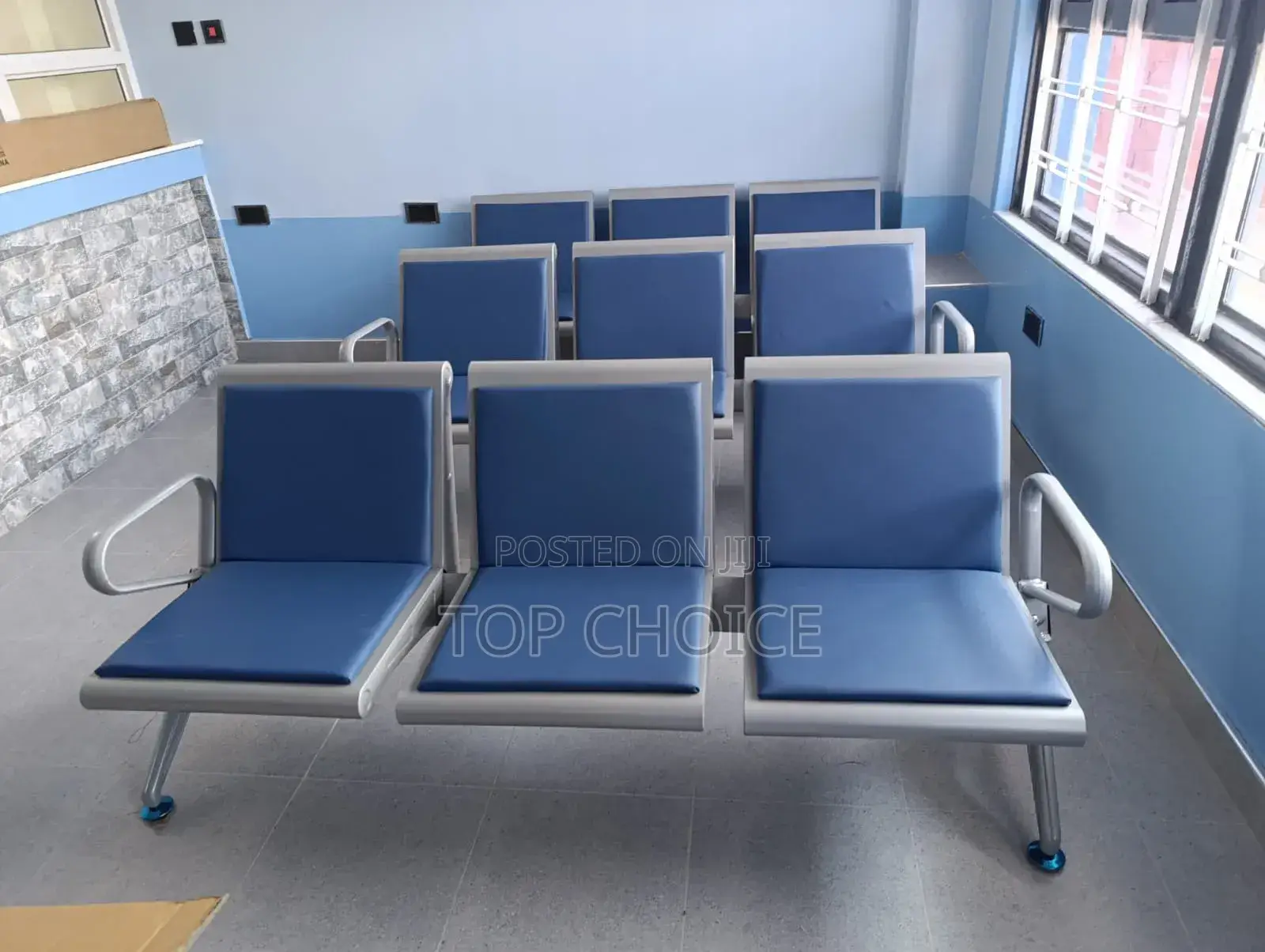 Heavy - Duty-Three-Link Visitor's Chairs