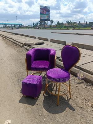 Manicure Seats and a Pouf - thumbnail 2