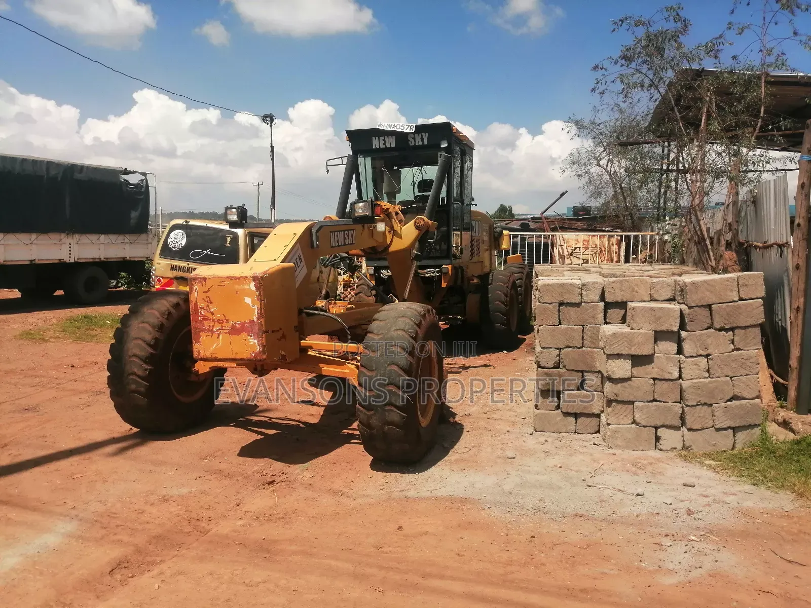 Graders, Backhoe, Wheeloader, Excavator, Rollers for Hire