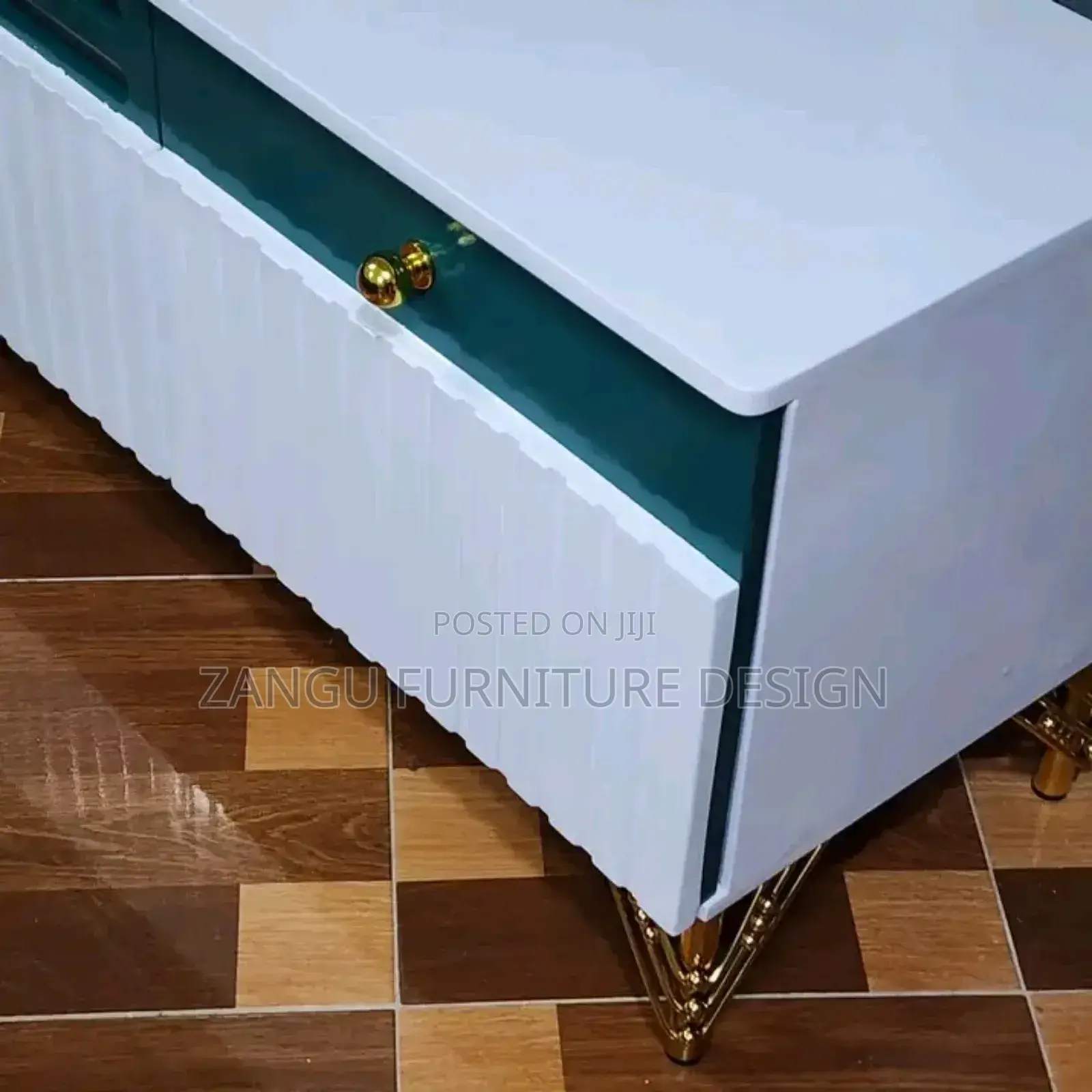 Grand Tv Stands