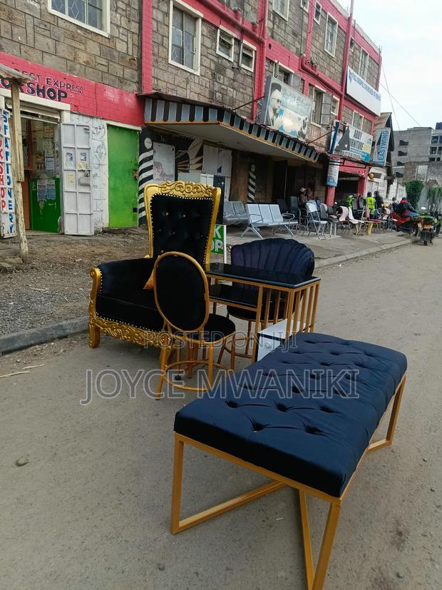 Pedicure Seat, Manicure Set, and a Wait Bench. - thumbnail 3