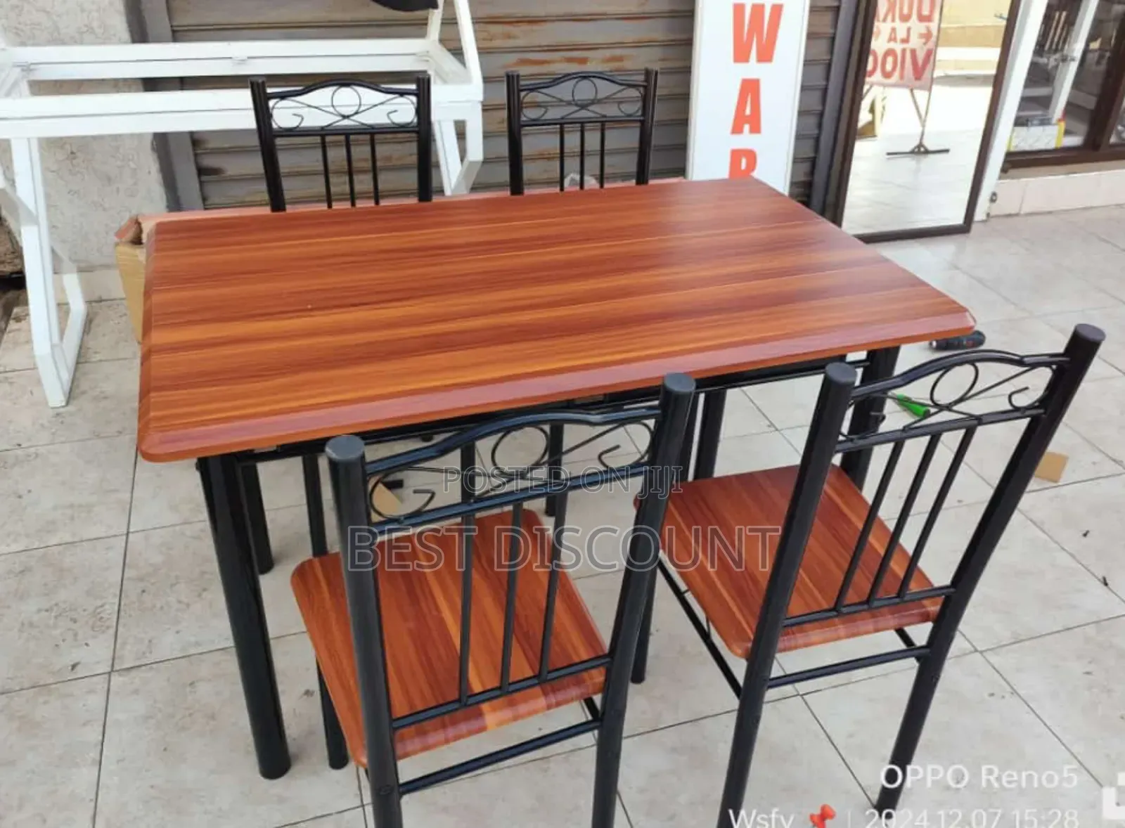Dinning Table and Chairs (4-Seater)