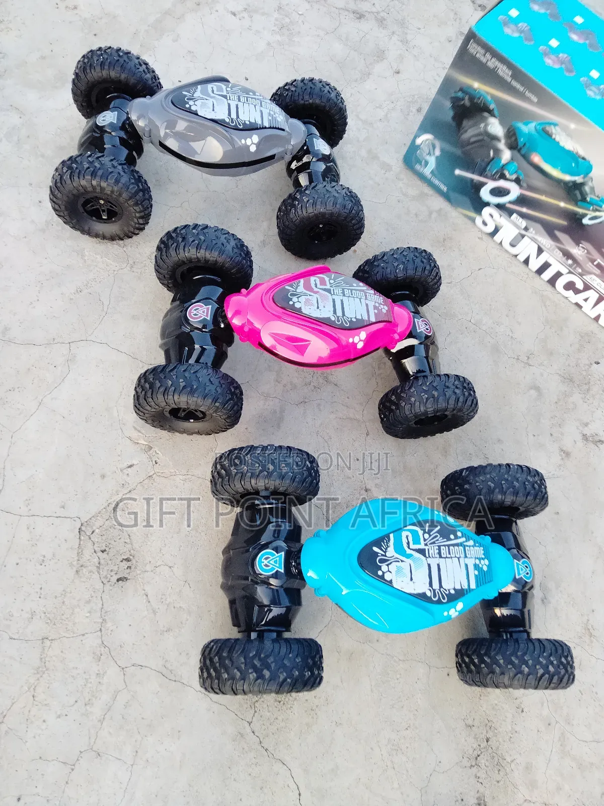 Rechargeable Remote Control Stunt Car for Kids
