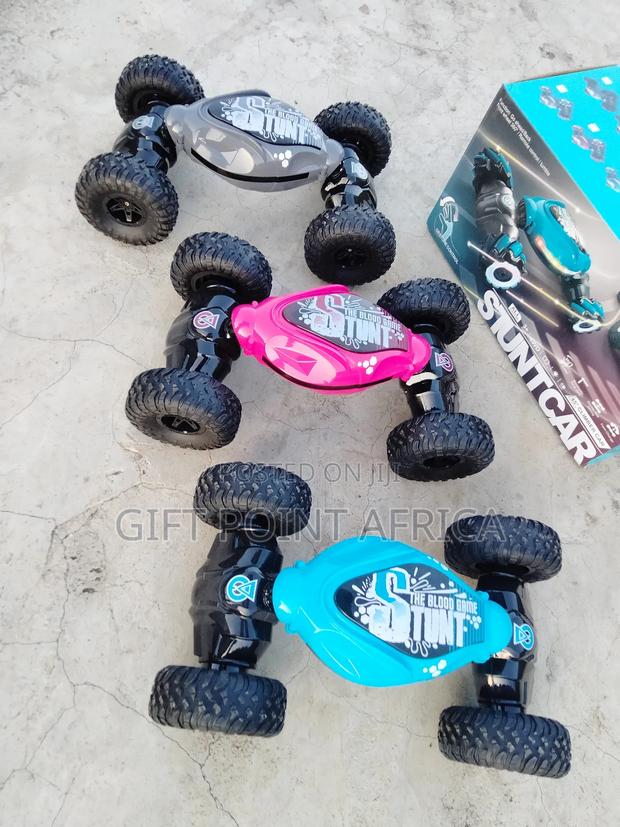 Rechargeable Remote Control Stunt Car for Kids - thumbnail 2