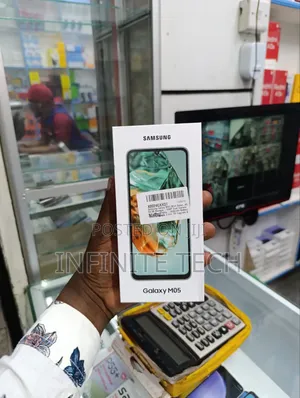 New Samsung Galaxy M05 64 GB Black