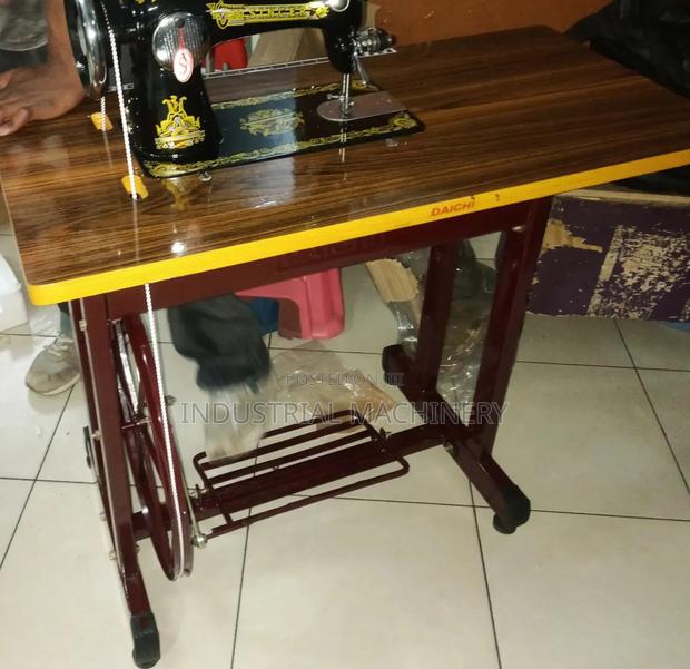 Singer Sewing Machine ~Heavy Duty - main view