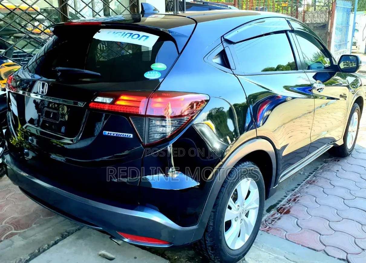 Honda Vezel 1.5 Hybrid 2WD 2019 Black