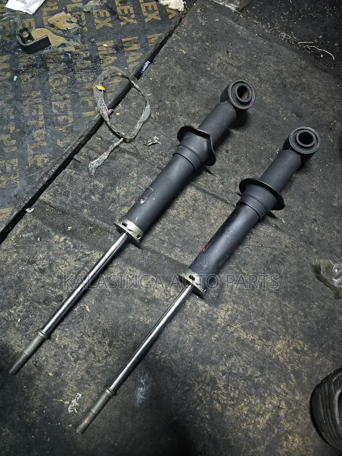 Rear Shock Toyota Nze