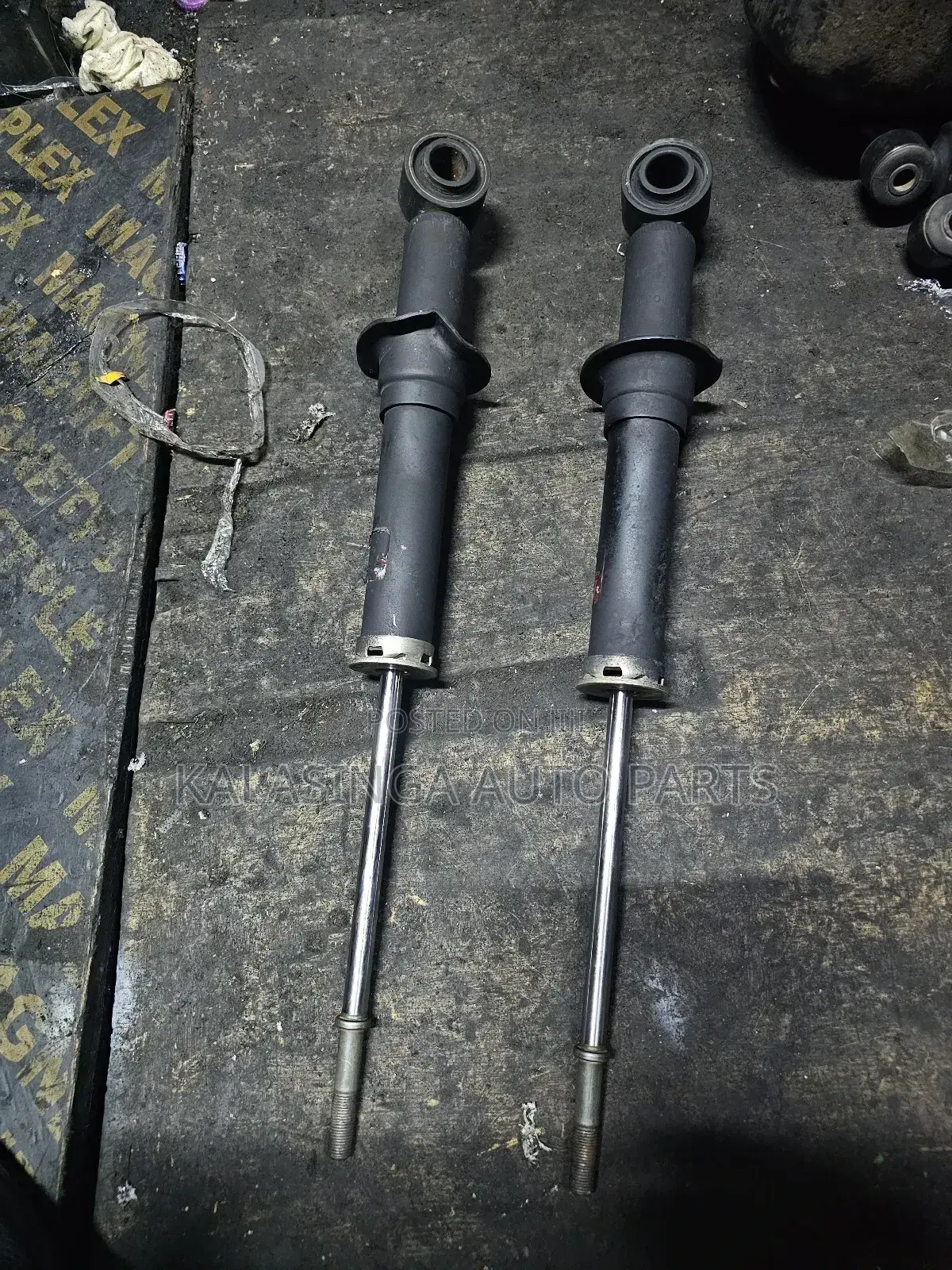Rear Shock Toyota Nze