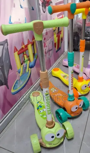 *Scooter With Foldable Handle°°= 
