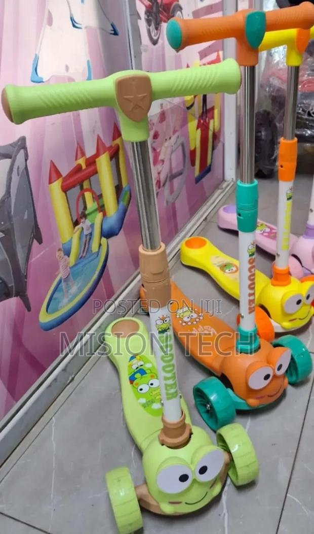 *Scooter With Foldable Handle°°= - main view