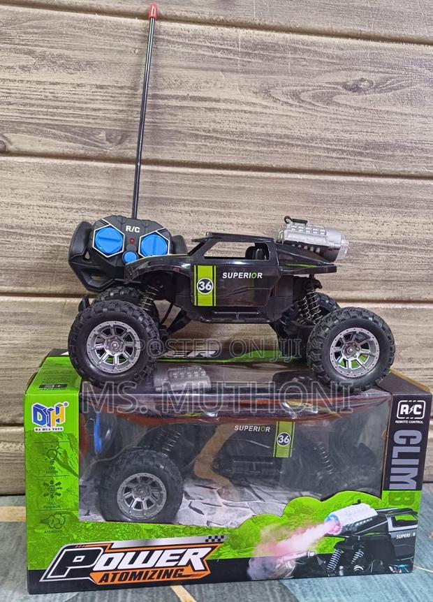 *4 Wheel  Remote Control Truck* - main view
