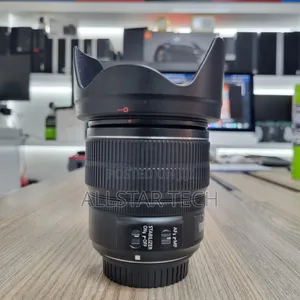 Canon EF-S 15-85mm F/3.5-5.6 IS USM