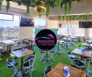 Green Artificial Grass Carpet Restaurant, Bar Floor Decor - thumbnail 2