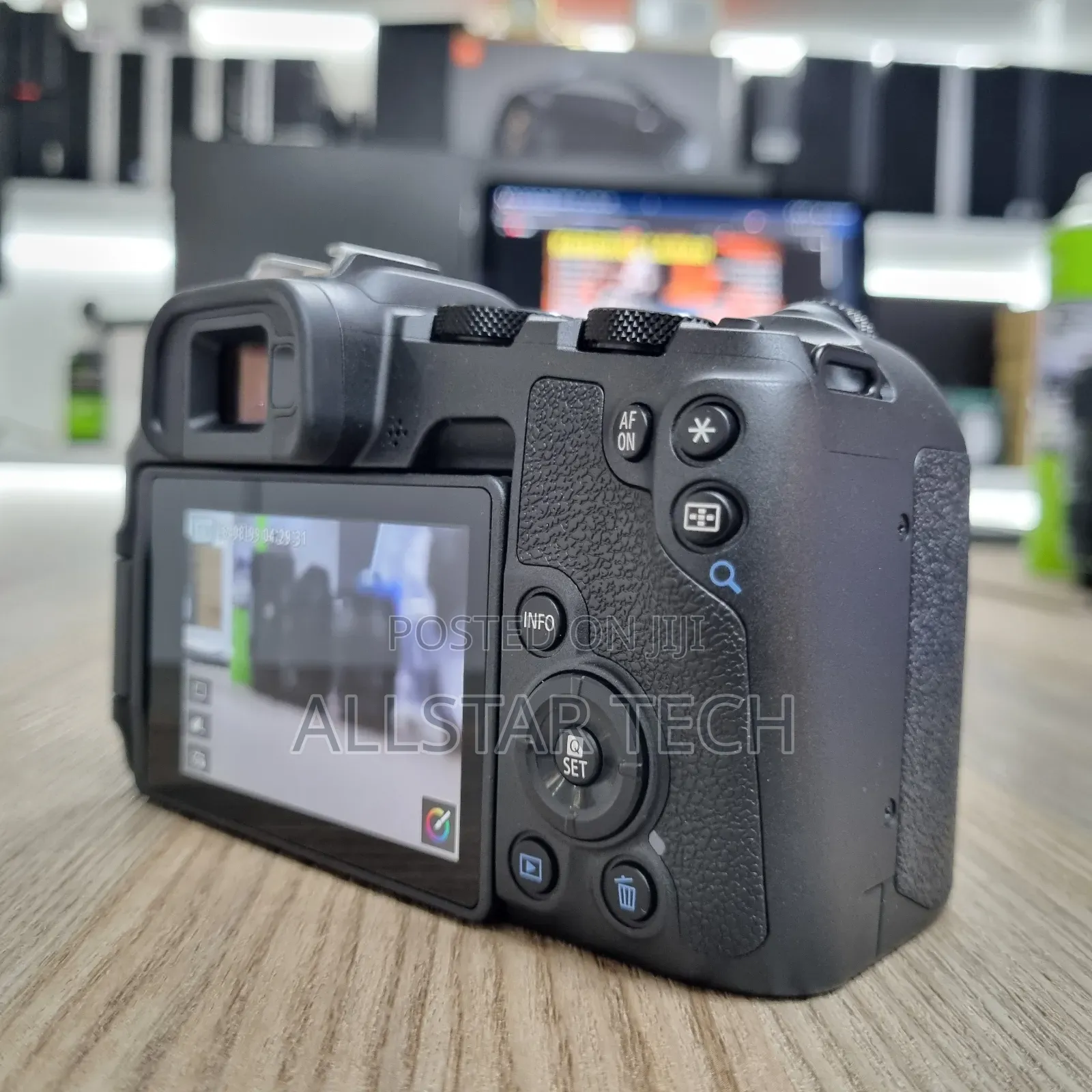 Canon EOS RP Mirrorless Camera With RF 50mm 1.8 STM Lens