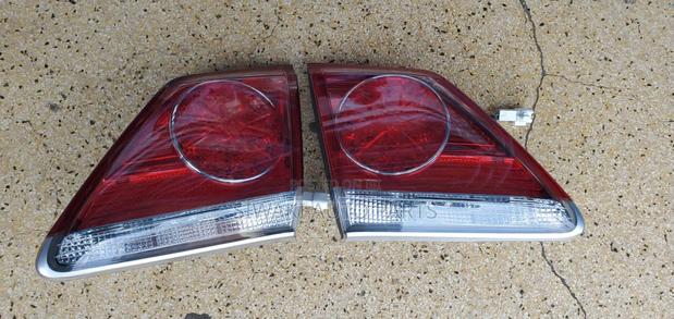 Crown Athlete 2010 Taillights Bootlights - thumbnail 2