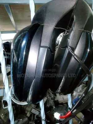 2018 Toyota Voxy ZRR85 Side Mirrors Blinkered