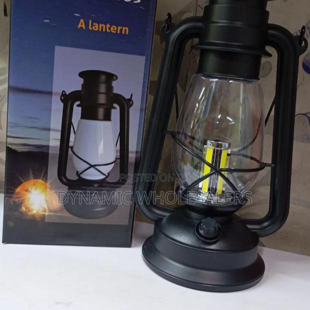 Retro Kerosene Lamp Vintage Rechargeable Solar LED Lantern