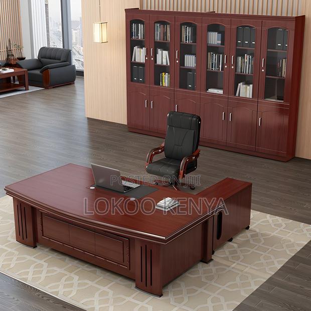 Office Desk: 1.6 Meter Manager's Executive Office Desk - thumbnail 3