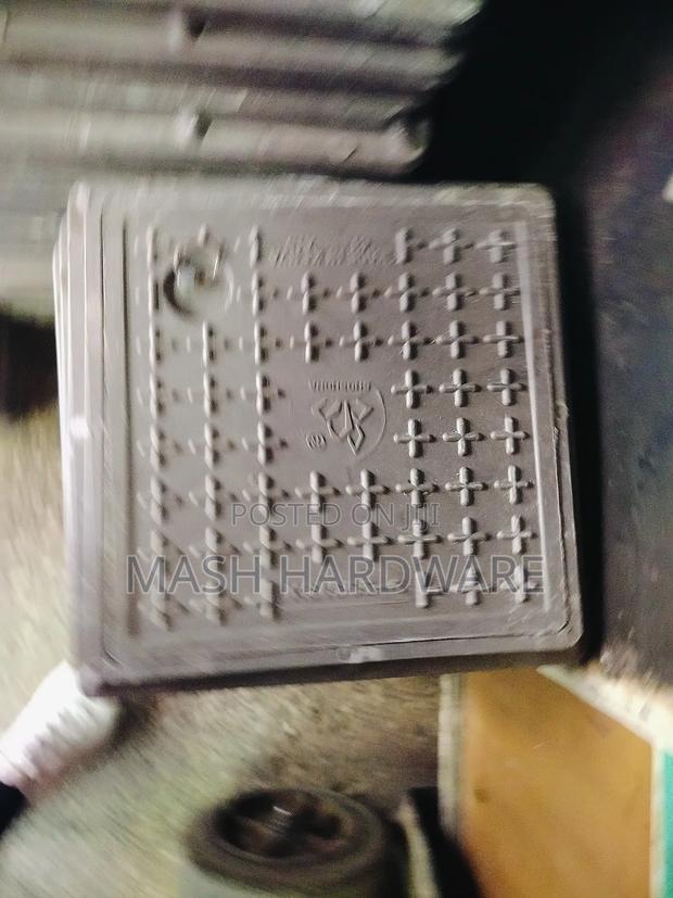 15*15 Manhole Covers - main view