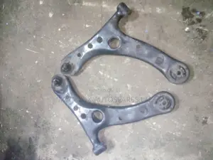 2018 Toyota Voxy Zrr85 Control Arms