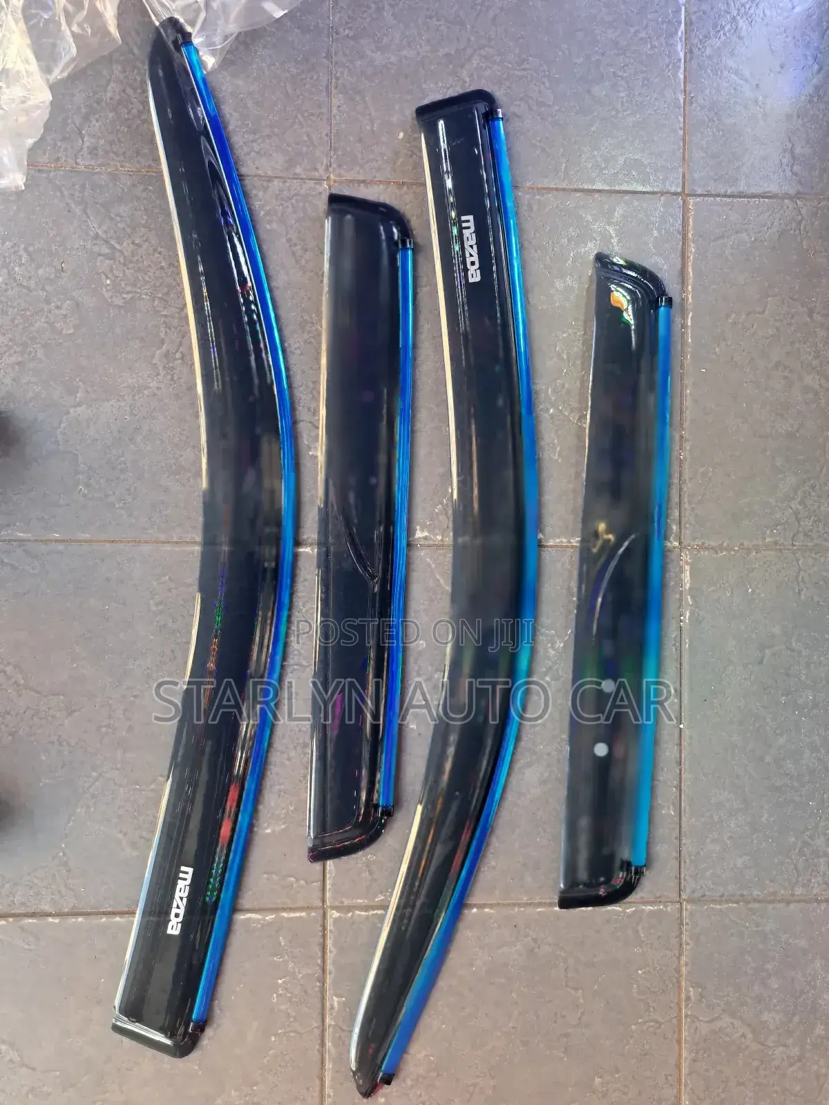 Windbreaker Mazda Demio 2005