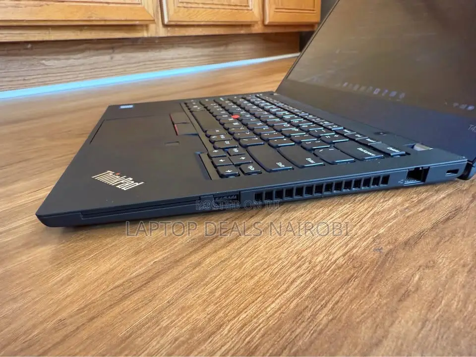 Laptop Lenovo Thinkpad T490s 8GB Intel Core I7 SSD 256GB