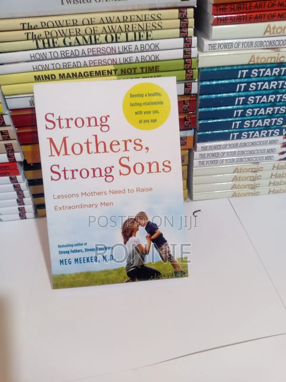 Strong Mothers, Strong Sons by Meg Meeker