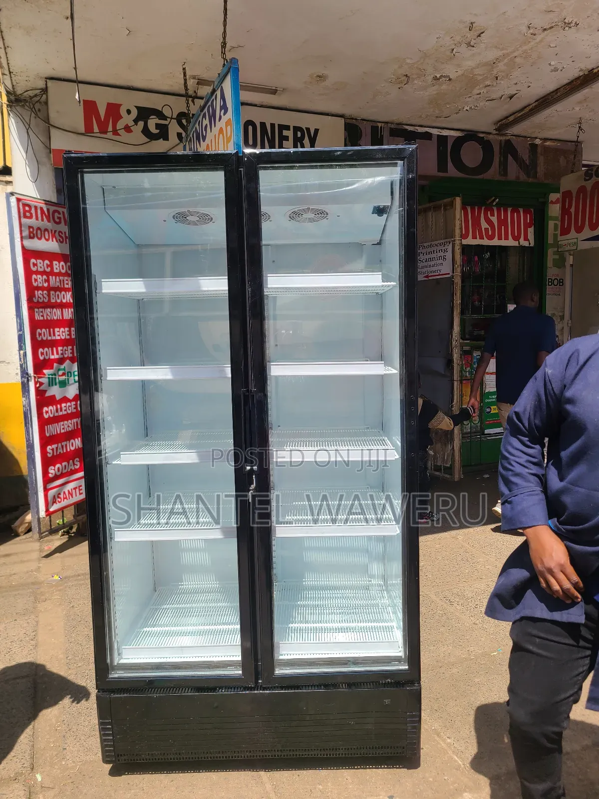 Affordable 2 Door Fridge/Showcase Fridge 1200 Litres