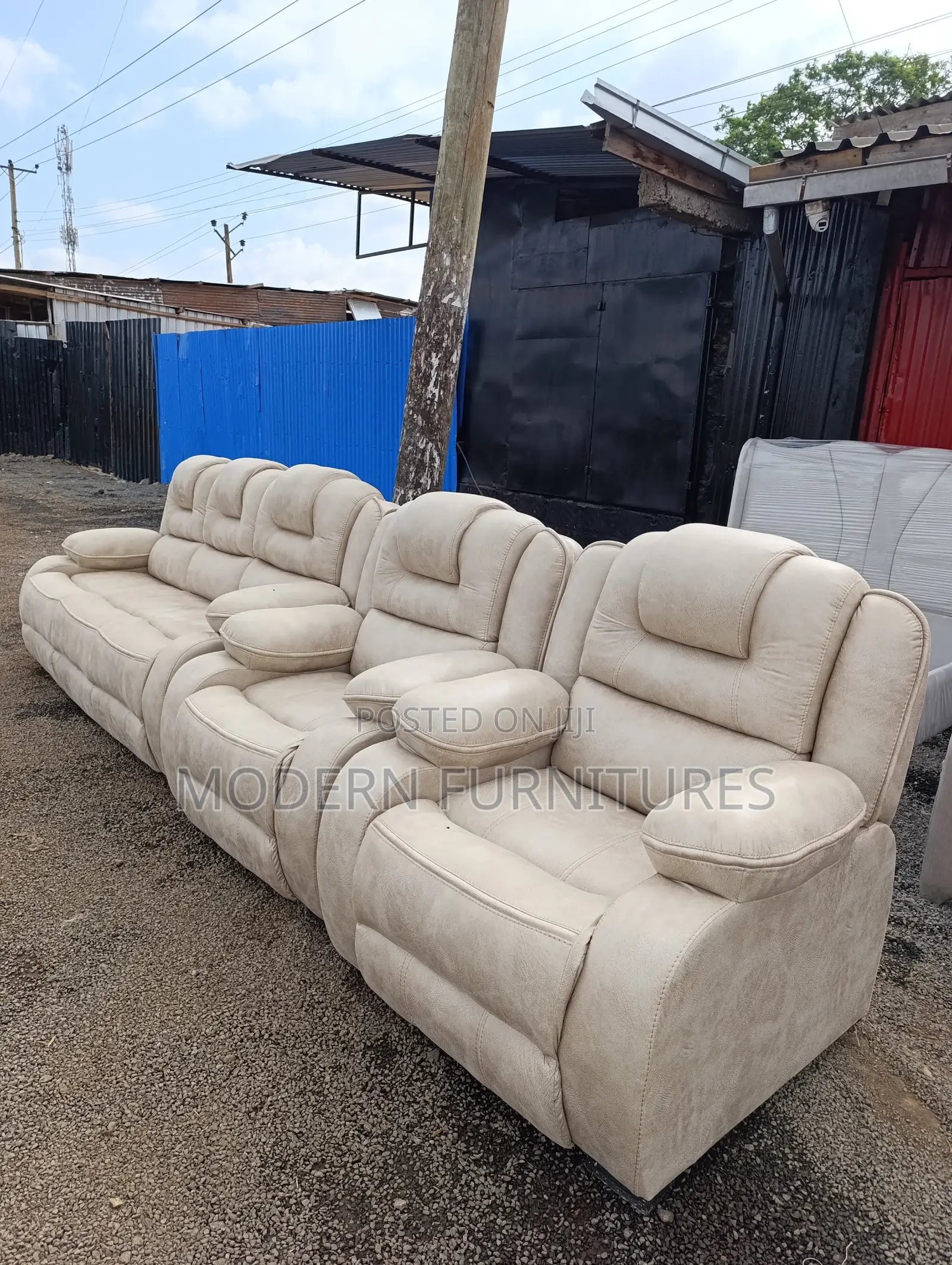 Top Finishes 5 Seater Sub-Recliner Sofa