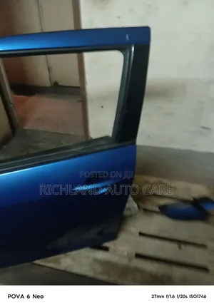 Suzuki Swift Front Door Left