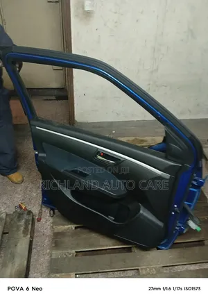 Suzuki Swift Front Door Left