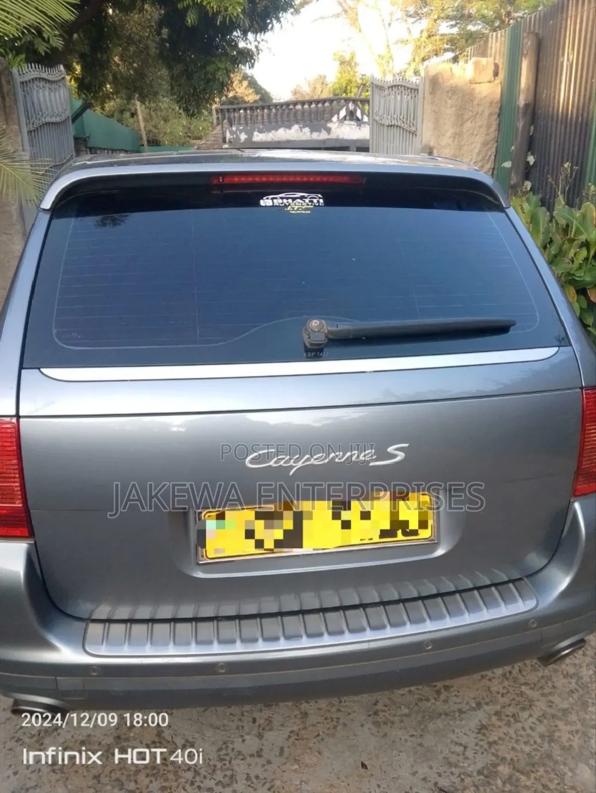 Professional Llumar Car Tint