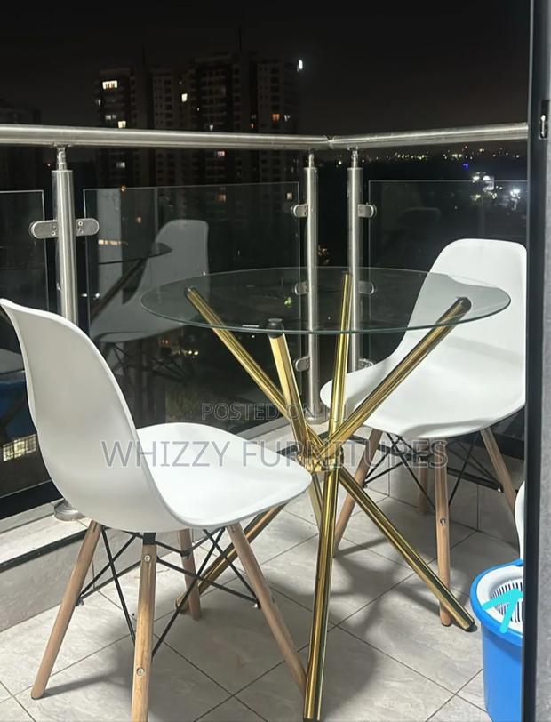 Balcony/Outdoor Glass Table +2chairs