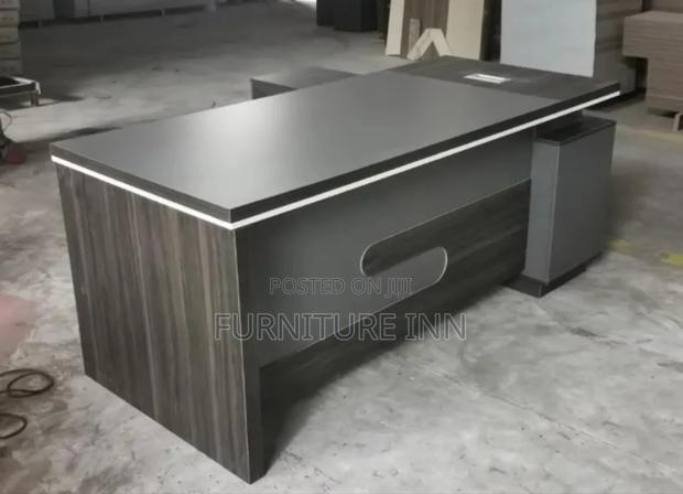 1.6M Managerial Office Table.