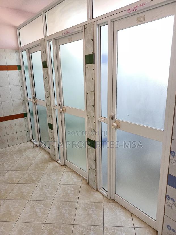 To Let Modern Office Spaces With Security - thumbnail 10