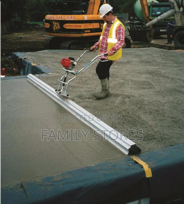Screeding Machine - main view