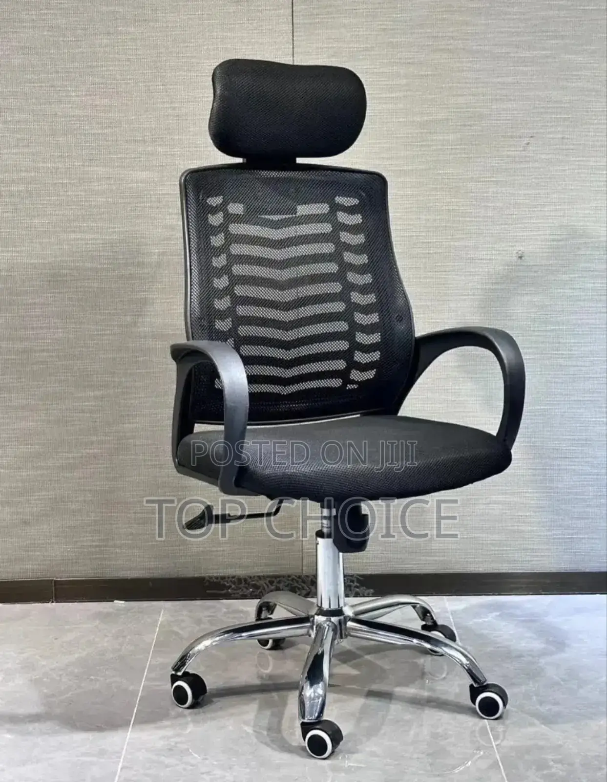 Office Chair With Headrest.