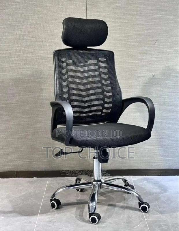 Office Chair With Headrest.