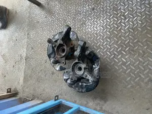 Subaru Legacy Front Hub