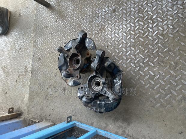 Subaru Legacy Front Hub - main view