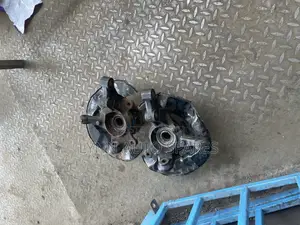 Subaru Legacy Front Hub