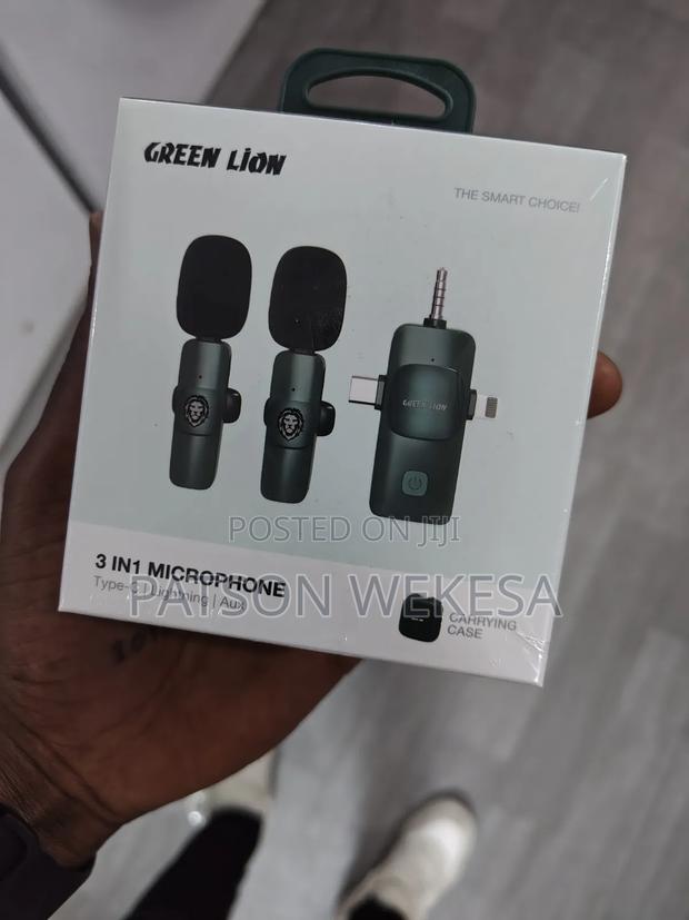 Green Lion 3 in 1 Wireless Microphone – Black - main view