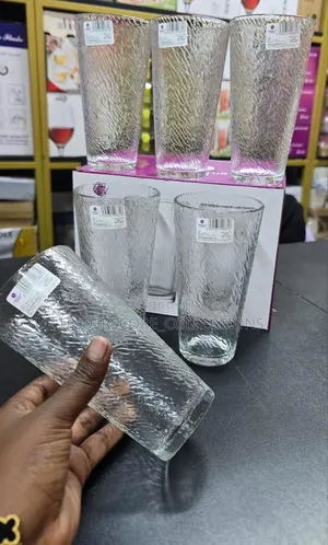 *A Set of 6 Glasses*
. Very Cute.