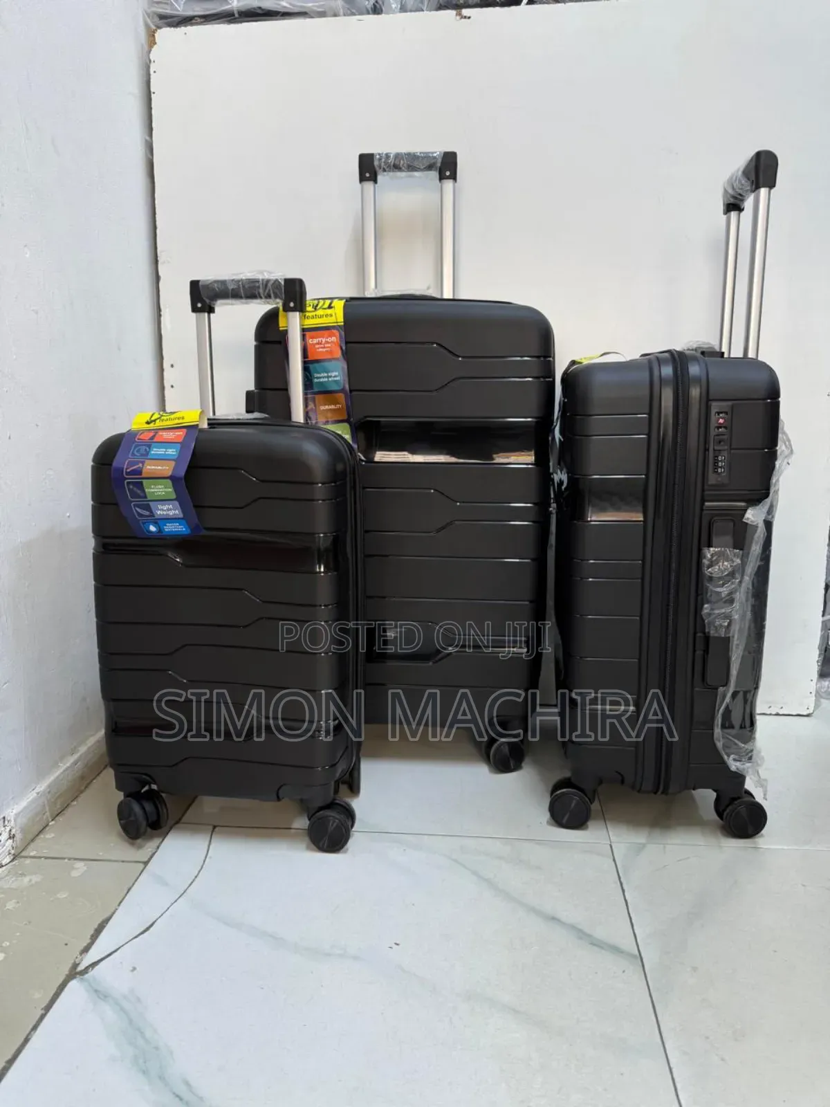 Black Unbreakable PPS 3 Set Suitcase. Rubber