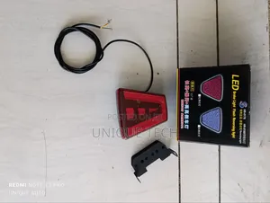 Flashing Rear Diffuser LED Brake Light