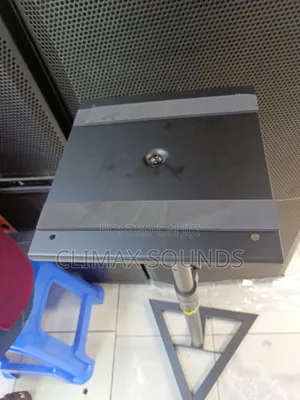Studio Monitor Stand's