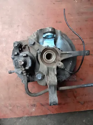 Mirage Front Wheel Hub